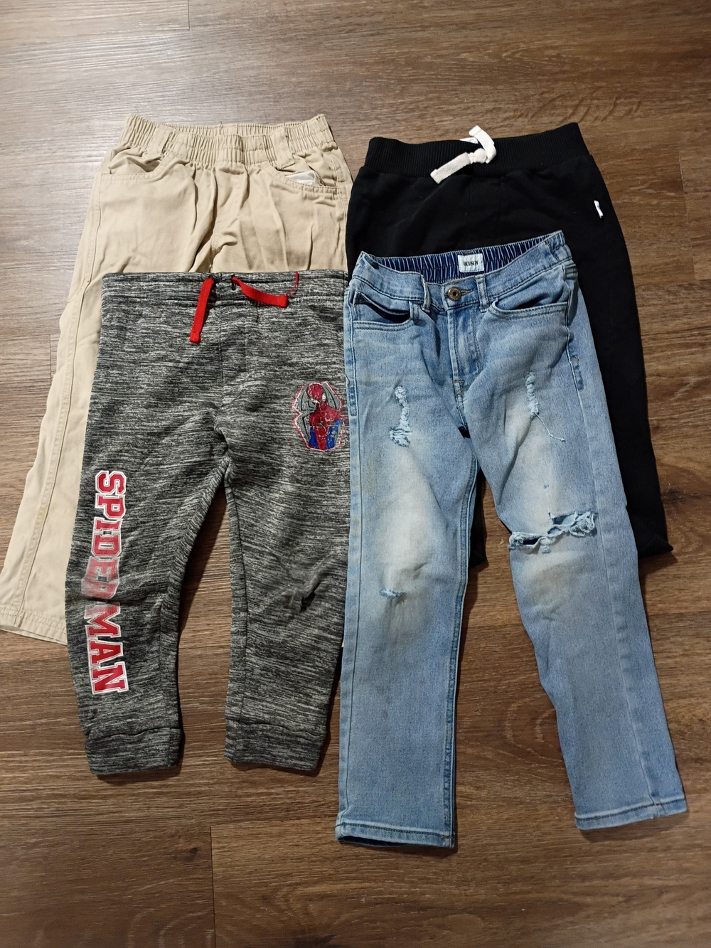 Bundle Of 4 Boys Pants Size 5